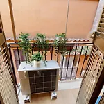 Urbana Delicious Flat
